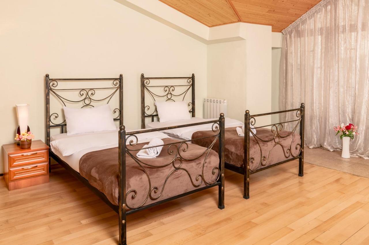 Hotel Vaki Tbilisi ภายนอก รูปภาพ