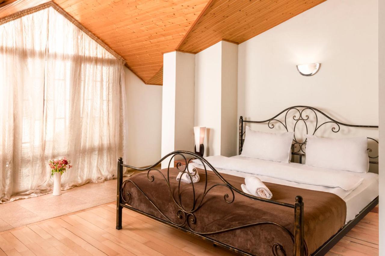 Hotel Vaki Tbilisi ภายนอก รูปภาพ