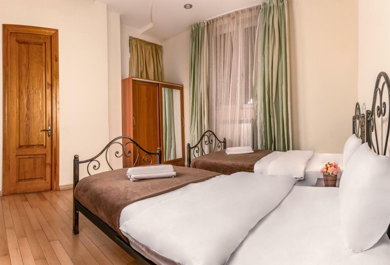 Hotel Vaki Tbilisi ภายนอก รูปภาพ